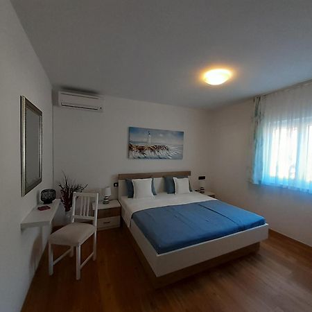 Apartment Nadine Mljet Mit Meerblick Okuklje Exterior foto