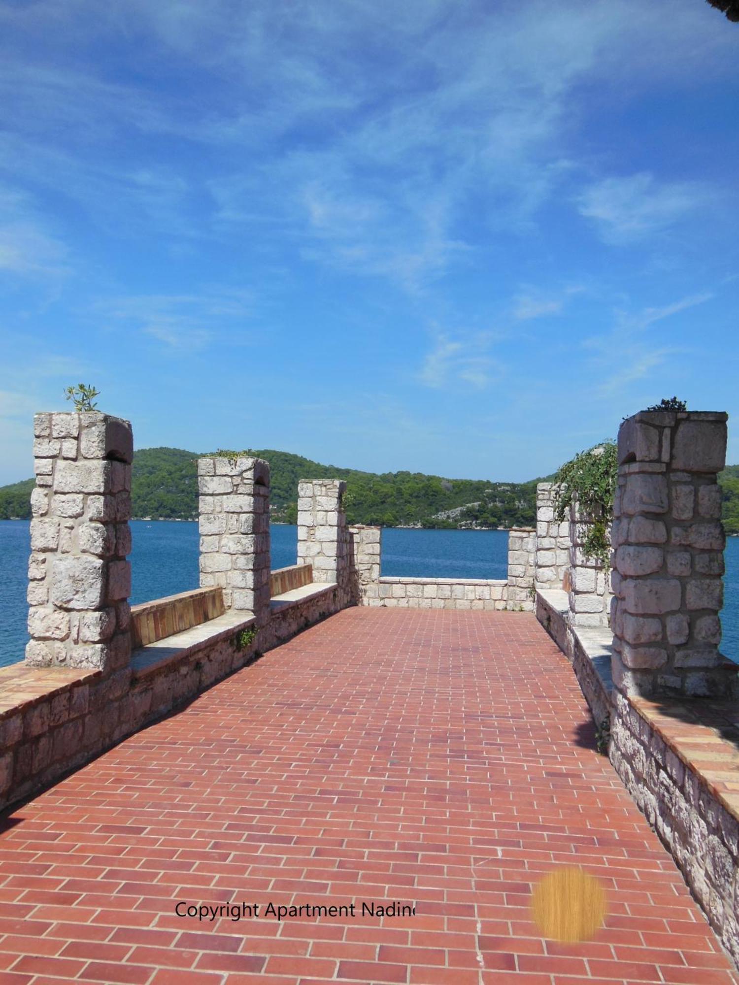 Apartment Nadine Mljet Mit Meerblick Okuklje Exterior foto